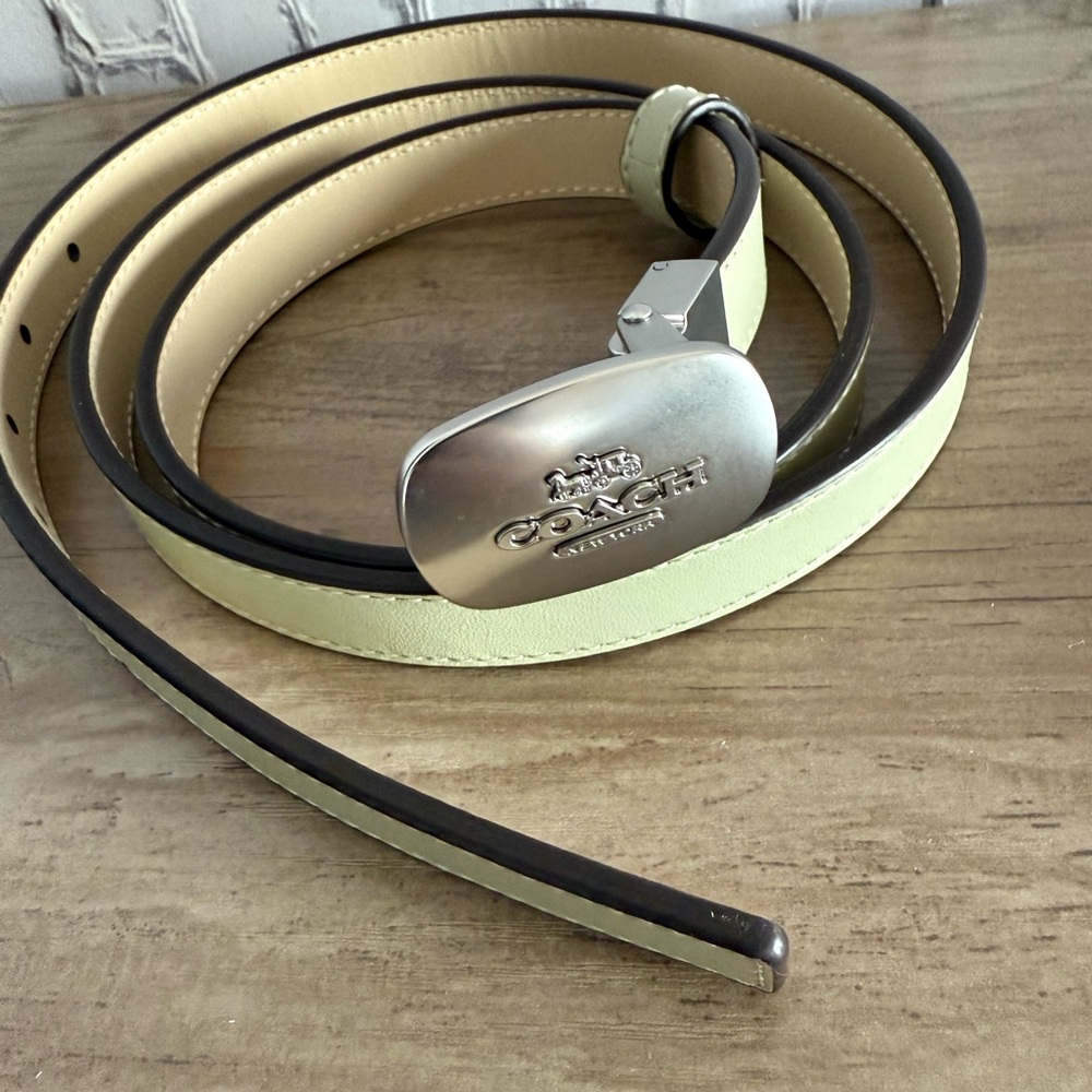 NWT Coach Signature Buckle Cut To Size Reversible Eliza Belt, 18 Mm CP366 - Picture 3 of 5